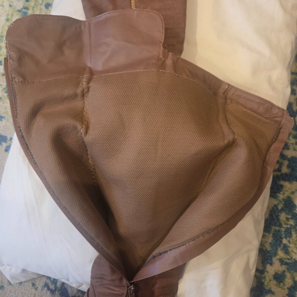 Over the knee Tan Boots - Picture 4 of 8